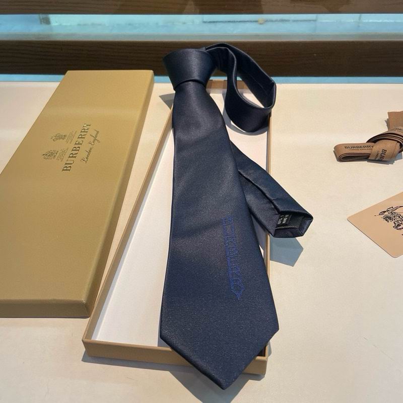 Burberry Tie hm16